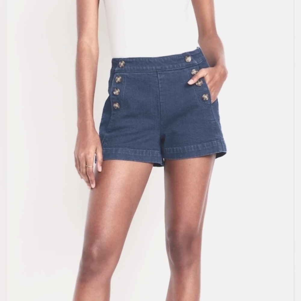 Old Navy Mariner Shorts